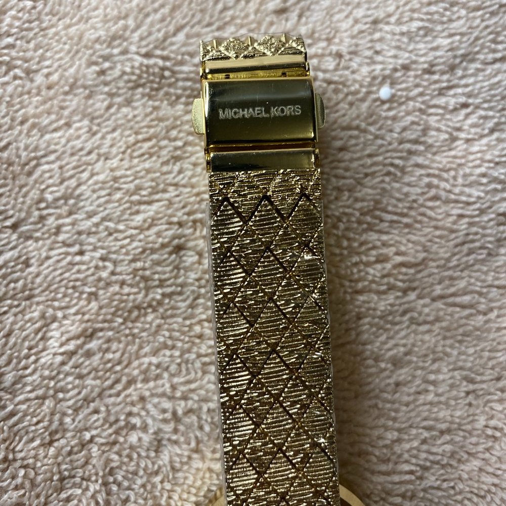 Michael Kors Gold Women's Watch - Picture 7 of 11